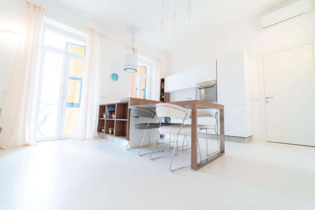 Superior Apartment La Spezia - 5 Terre Bagian luar foto